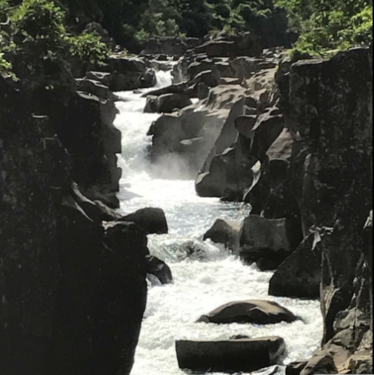 厳美渓（げんびけい）観光の情報をまとめ。 かぢや別館らまっころ山猫宿